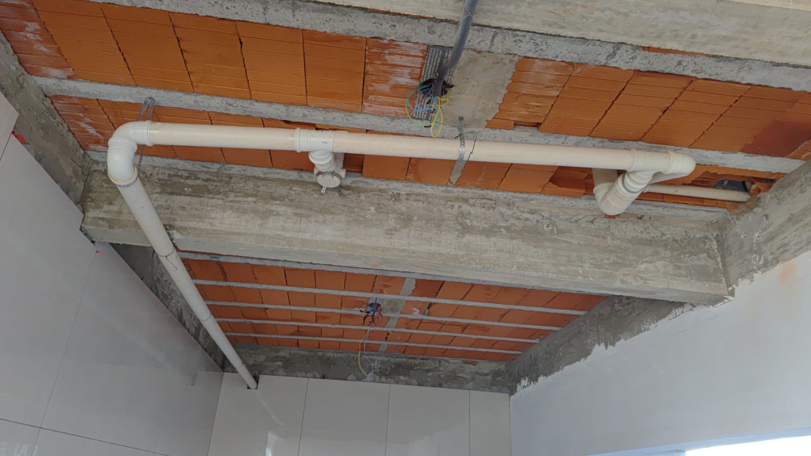 Instalação completa de hidráulica.